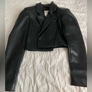 Wmns Abercrombie&fitch black Vegan Leather cropped blazer Size XXS  NWOT
